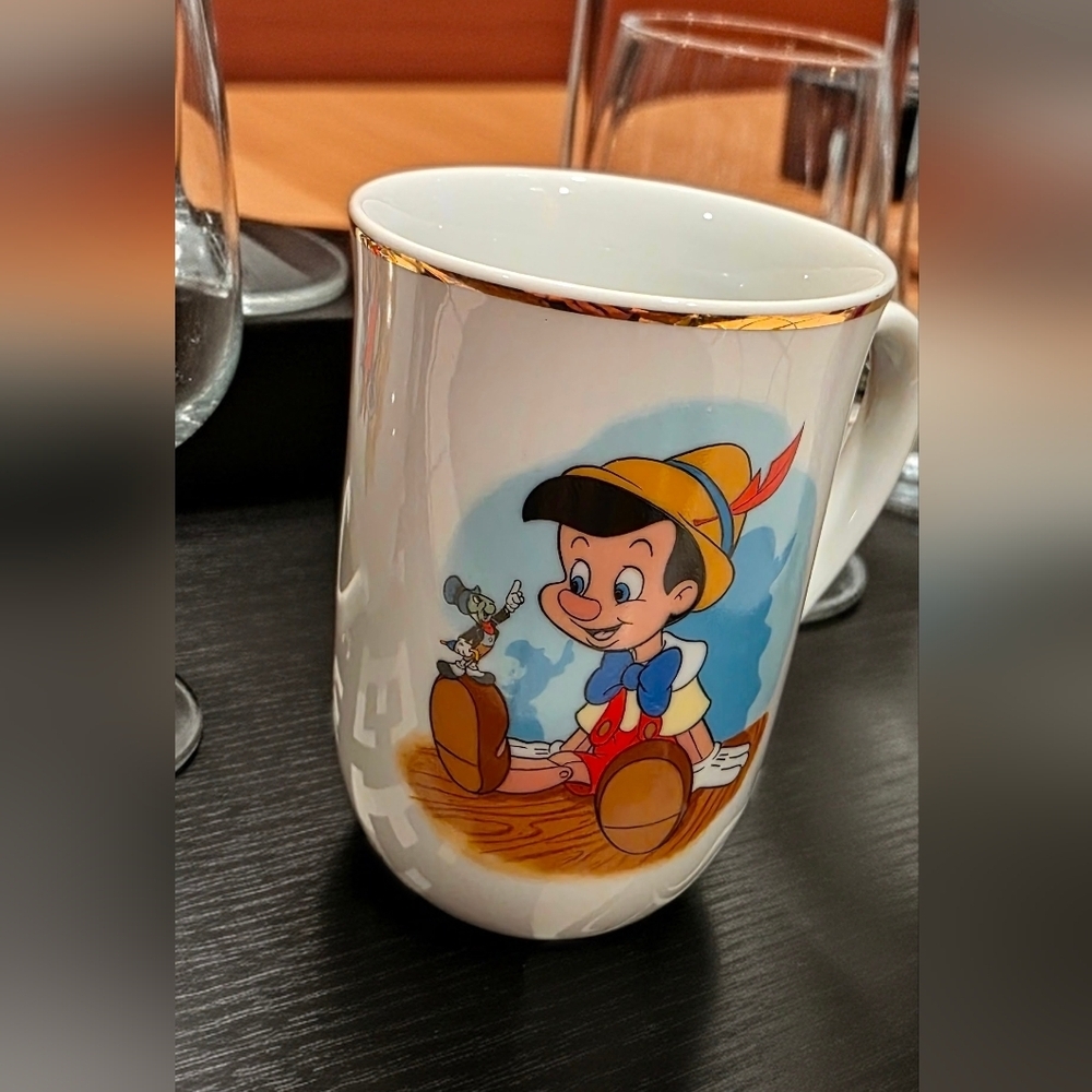 Walt Disney Character Mugs Set Four (4) Alice Pinnochio Mickey Snow White Cups - Picture 7 of 8